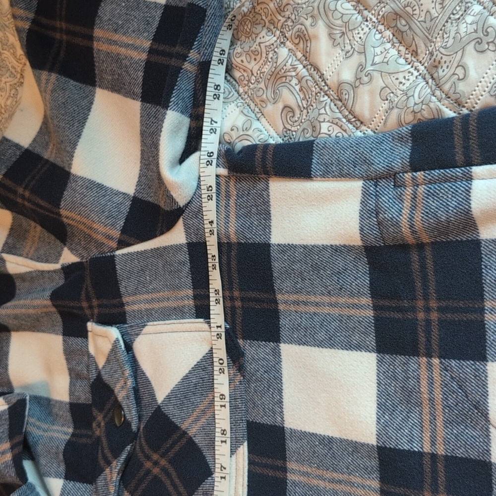 Plaid Button-Up Jacket - Picture 5 of 9